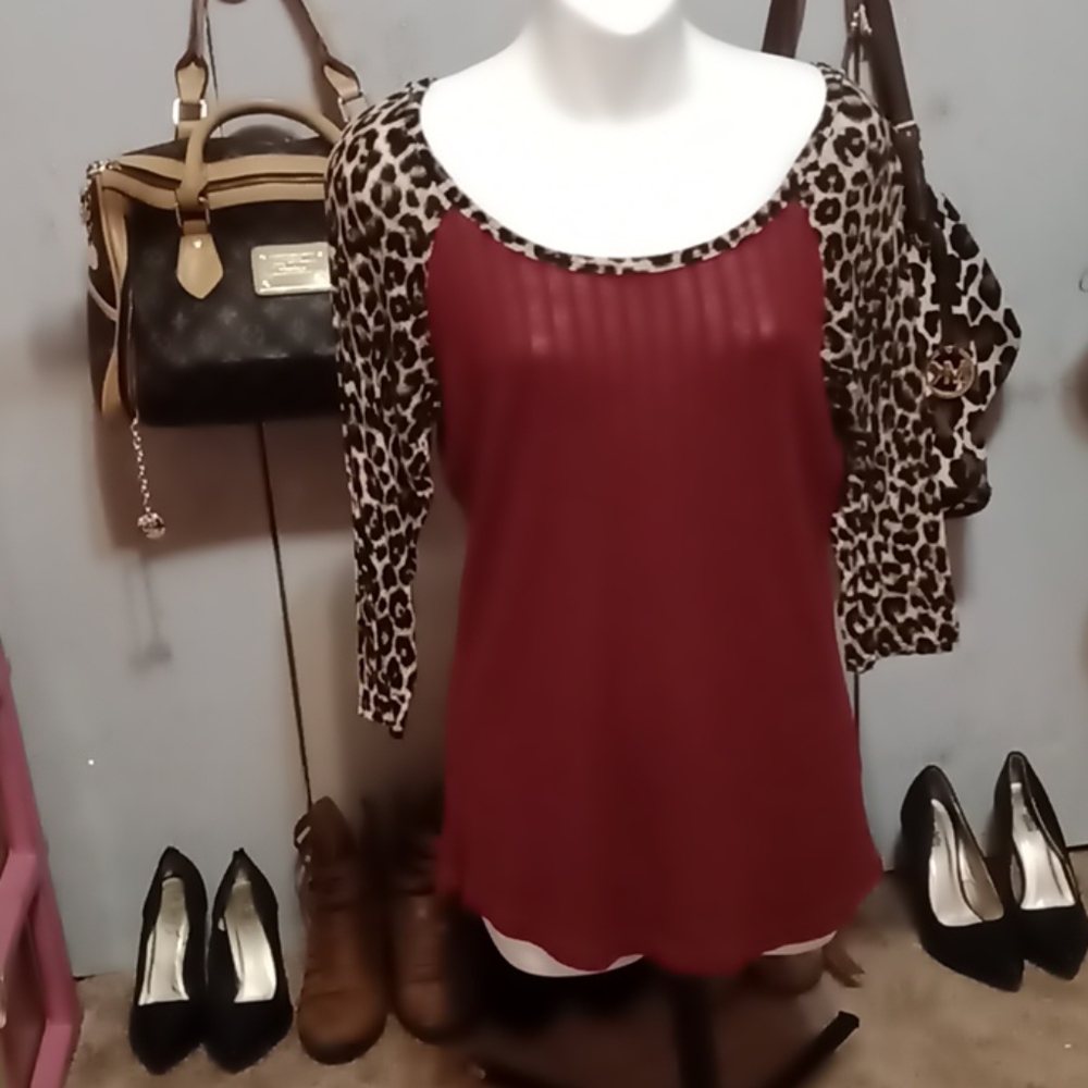 NWOT Rue 21 top